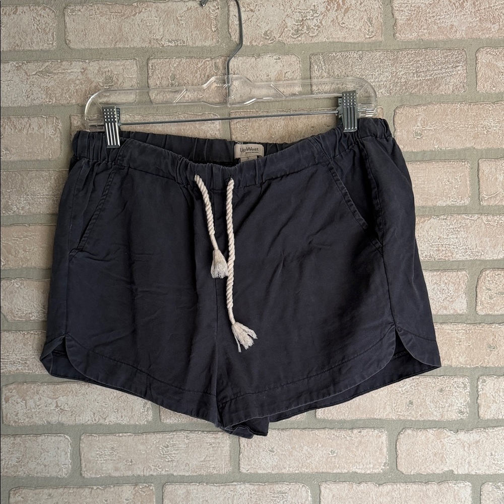 UpWest casual shorts size small